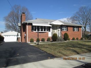 40 Western Ave, Chicopee, MA 01020