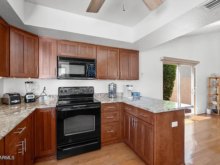 9081 E Sahuaro Dr — Photo 10