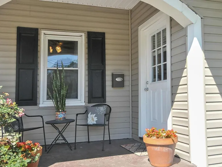 2226 S Shelby St — Photo 11