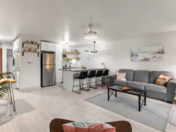 3559 Lower Honoapiilani Rd APT 709, Lahaina, HI 96761