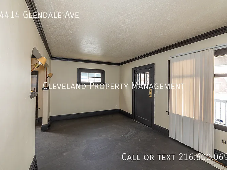 14414 Glendale Ave — Photo 6
