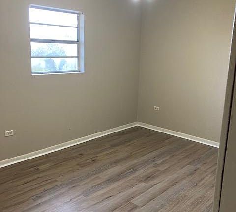3rd image of 1415 Himalaya Ave #3