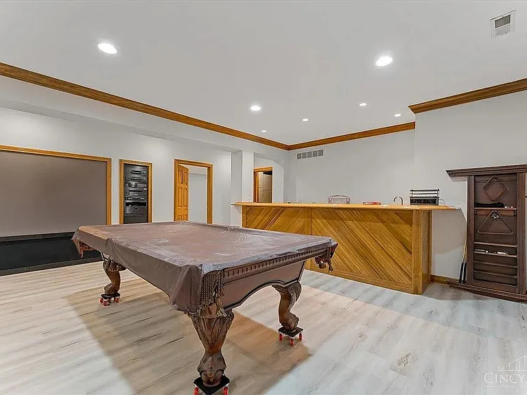 9123 E Kemper Rd — Photo 23