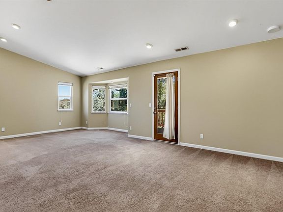 4th image of 18500 Fair Oaks Dr