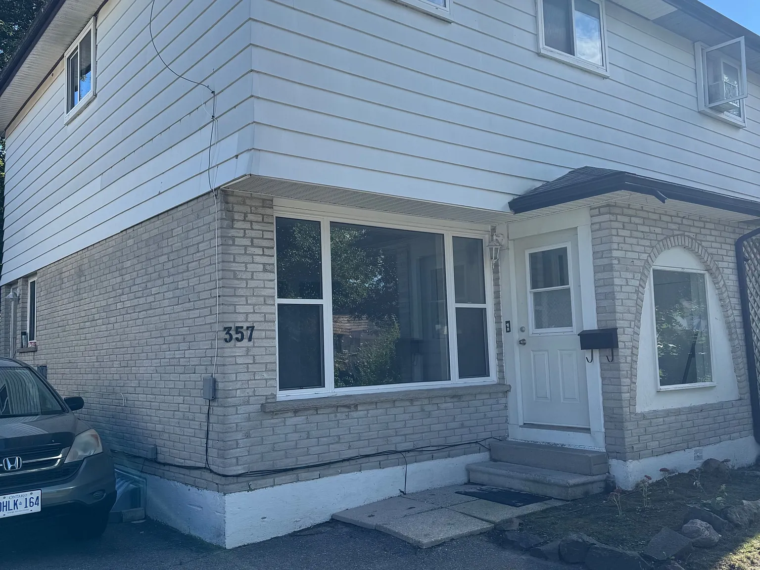 3 bed, $2,500 — Photo 2