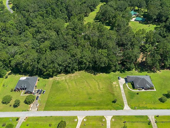 3rd image of Quail Roost Dr