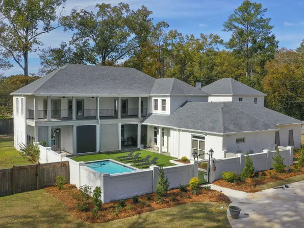 101 Saddle Creek Cv, Canton, MS 39046