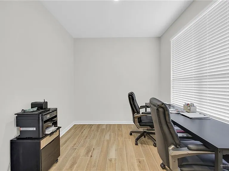 1409 Xavier Ave — Photo 14