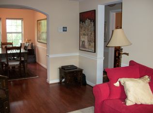 1805 N Queens Ln, Arlington, VA 22201