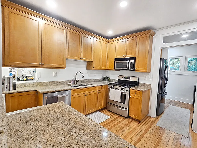 206 S Emerson St — Photo 12
