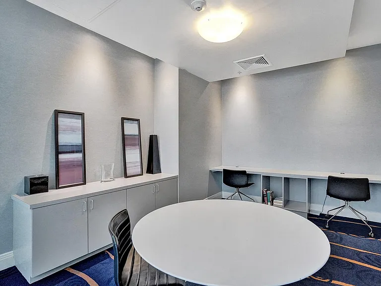 185 SW 7th St #1708 — Photo 8