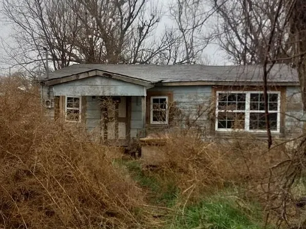 808 N Garfield Ave, Rotan, TX 79546