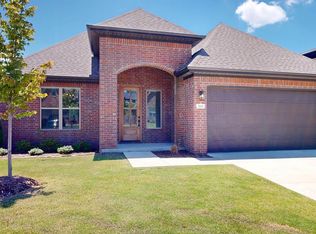 310 Kanis Ridge Dr, Little Rock, AR 72223