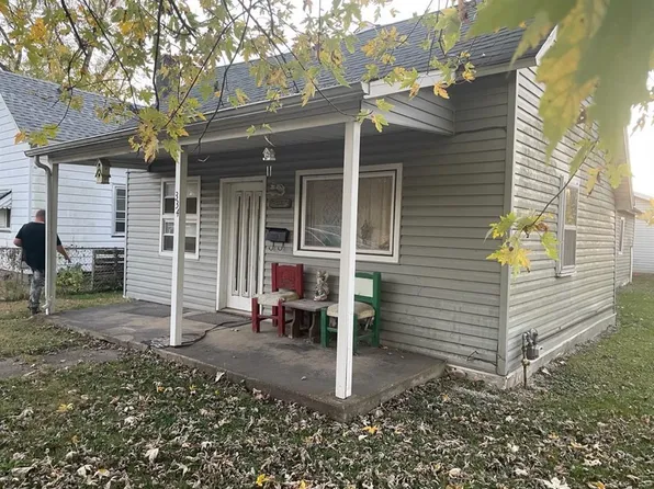 334 N Water St, Clinton, IN 47842