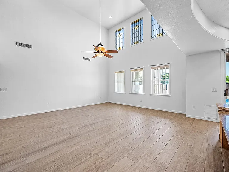 10463 E Olla Ave — Photo 6