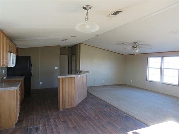 3rd image of 3805 Adriels Ln