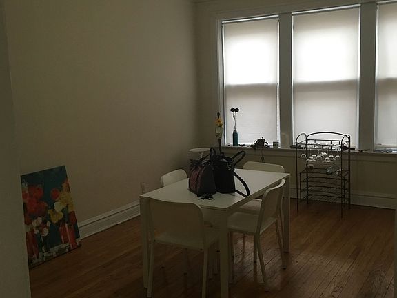 Dining room (or living room if using 2bdrm layout)