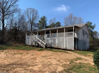 5889 Graham Farm Rd, Winston Salem, NC 27105