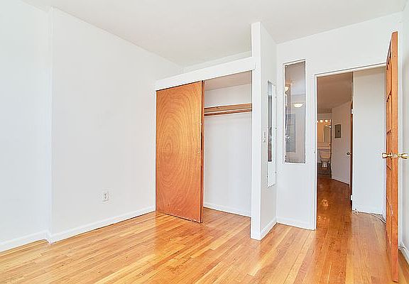 3rd image of 249 E 10th St APT 6