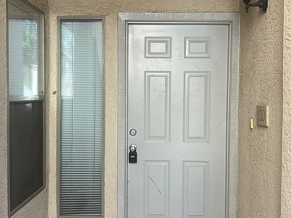 3rd image of 525 N Miller Rd Unit 120