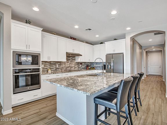 3rd image of 23688 N 161ST Avenue