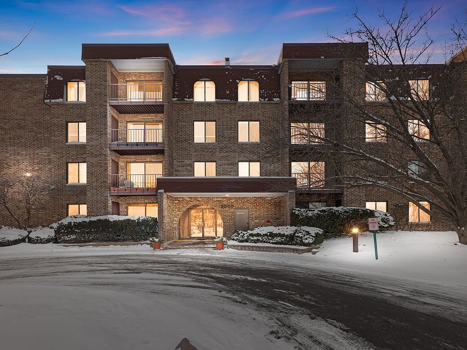 1st image of 2050 Valencia Dr APT 300C