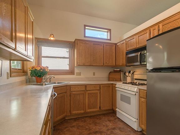 2nd image of 10951 Brittany Dr N