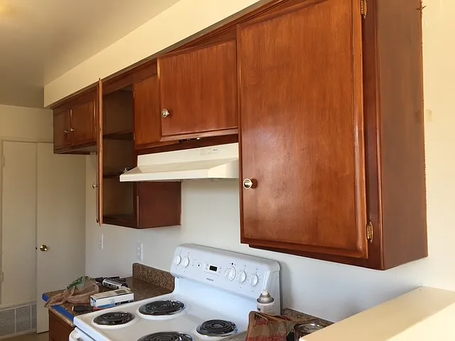 2 bed, 1050 sqft, $1,850 — Photo 2