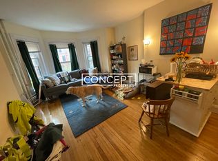 225 Newbury St APT 3F, Boston, MA 02116