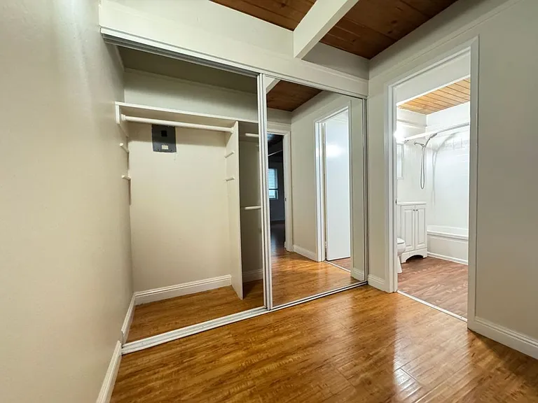 52 East 41st Place — Photo 28
