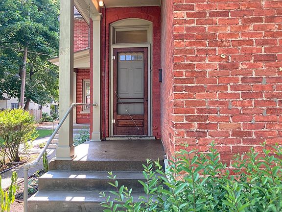 2nd image of 117 Fitzhugh Ave SE