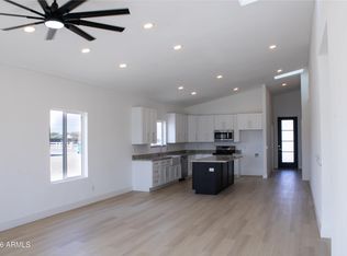4215 N Roble Cir, Cir, AZ 85131