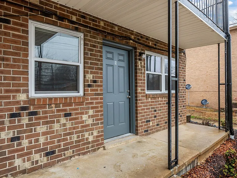 308 W Trinity Ave — Photo 7