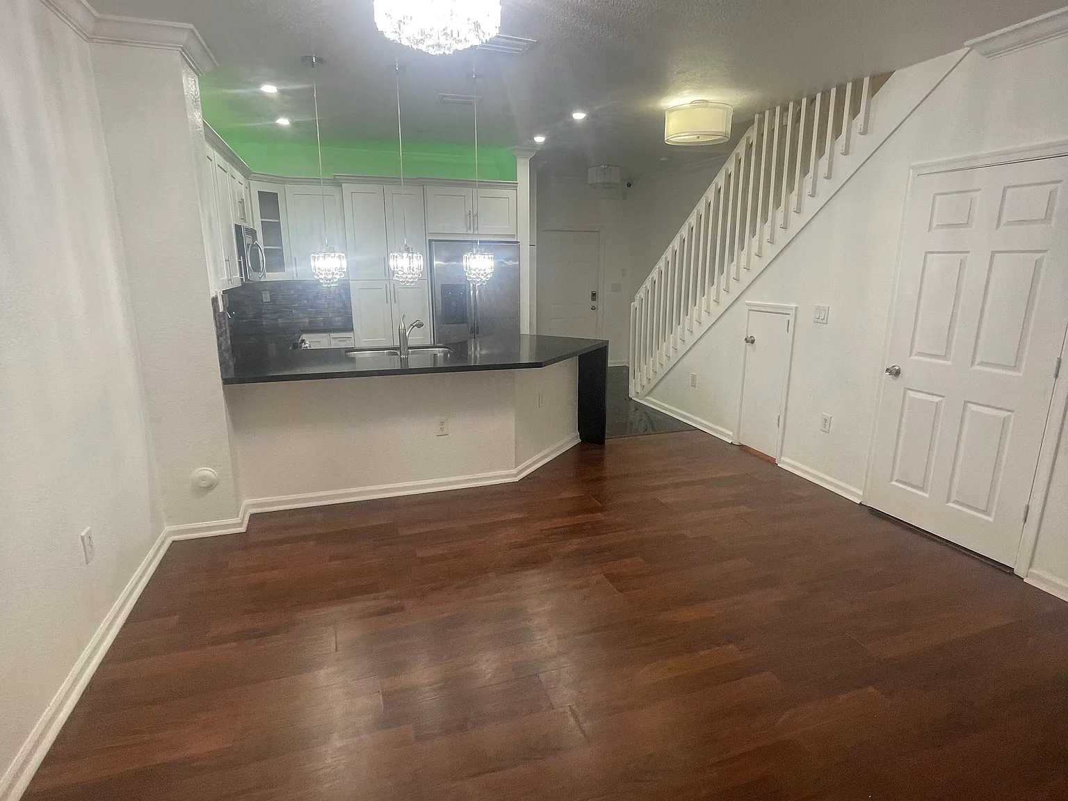 3 bed, 2.5 bath, 1540 sqft, $2,800 — Photo 1