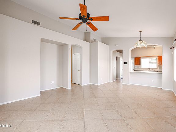 4th image of 2508 S 156TH Avenue