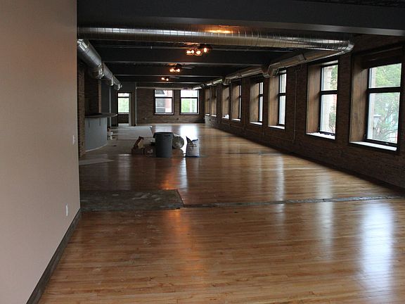 4th image of 107 W Michigan Ave #2