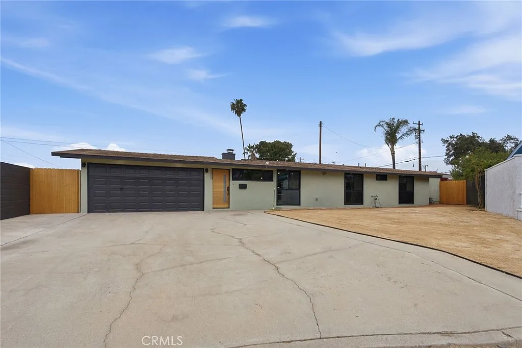 4 bed, 1391 sqft, $4,500 — Photo 1