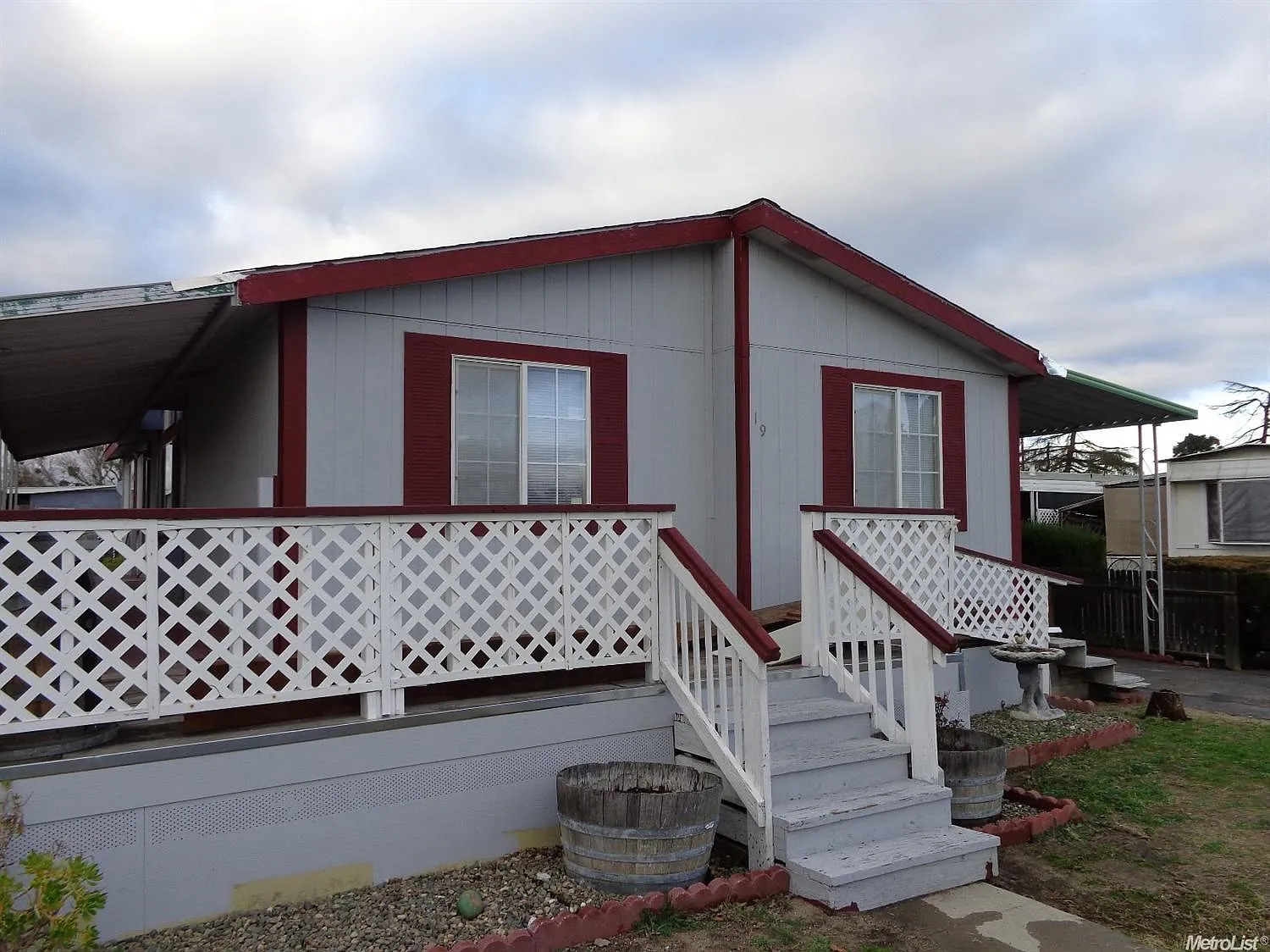 15761 Woods St Space 19 photo 1