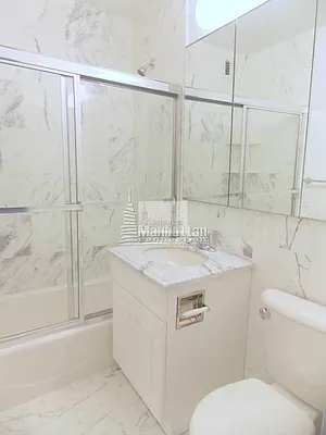 Rented by Manhattan Connection | media 13