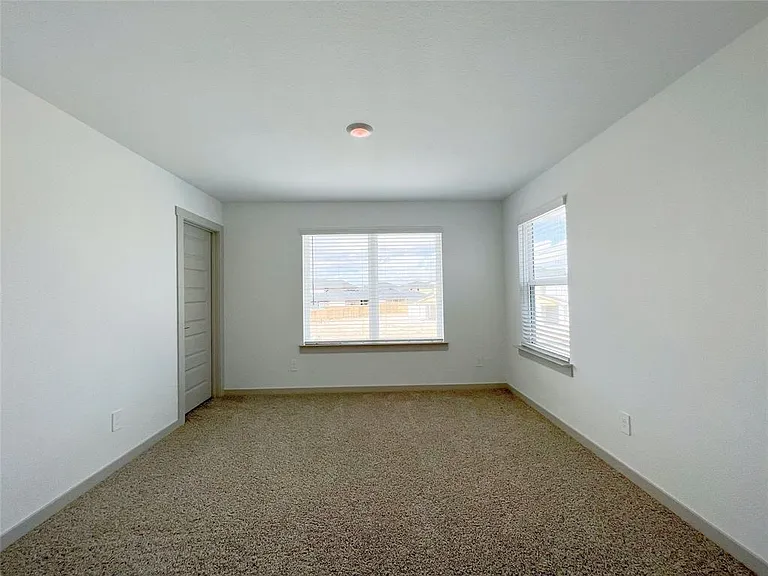 29207 Red Rocks Park Dr — Photo 15