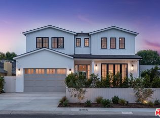 7735 Hosford Ave, Los Angeles, CA 90045
