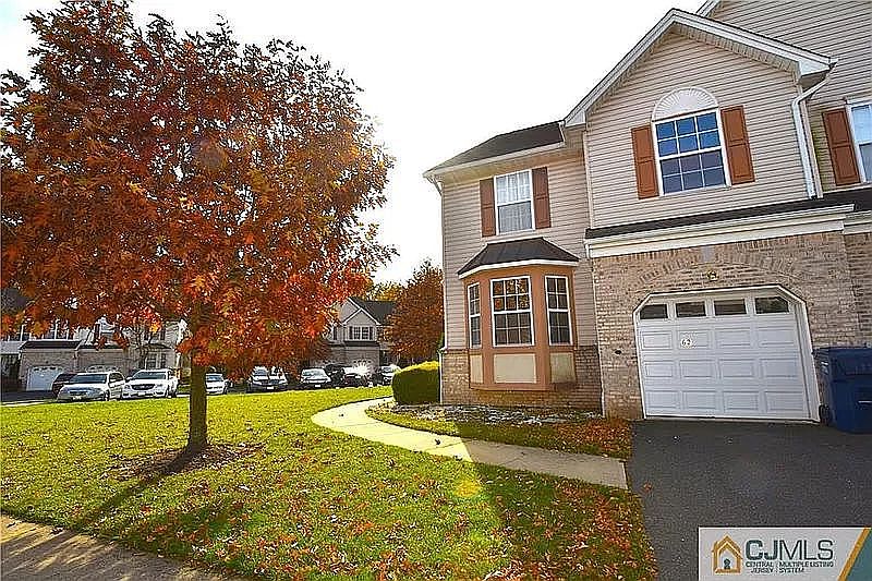1st image of 62 Heatherwood Dr