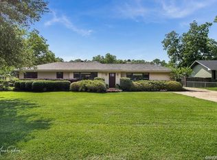 5200 Dixie Garden Dr, Shreveport, LA 71105