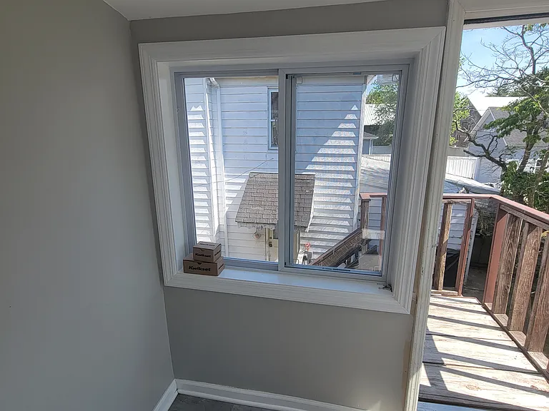 120 Allen St #2 — Photo 12