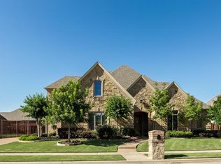 8204 Wood Ridge Dr, North Richland Hills, TX 76182
