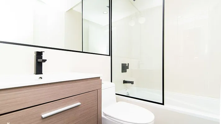 Rented by Nooklyn NYC LLC | media 43