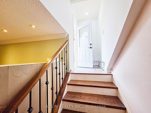 5th image of 4 Reesorville Rd #Basement