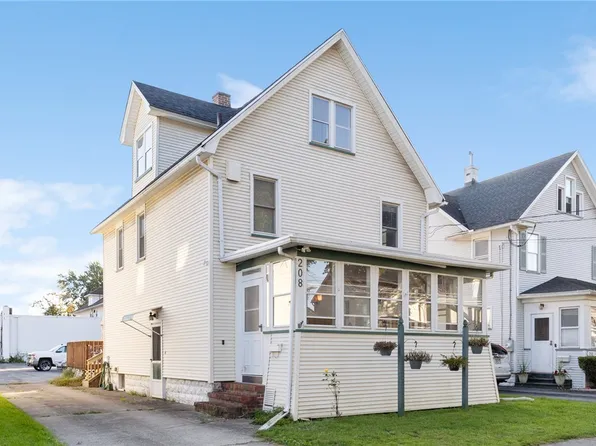 208 W Elm St, East Rochester, NY 14445