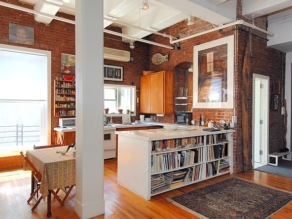 4th image of 148 Greene St APT 5E