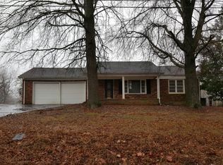 275 Hurt St, Trezevant, TN 38258